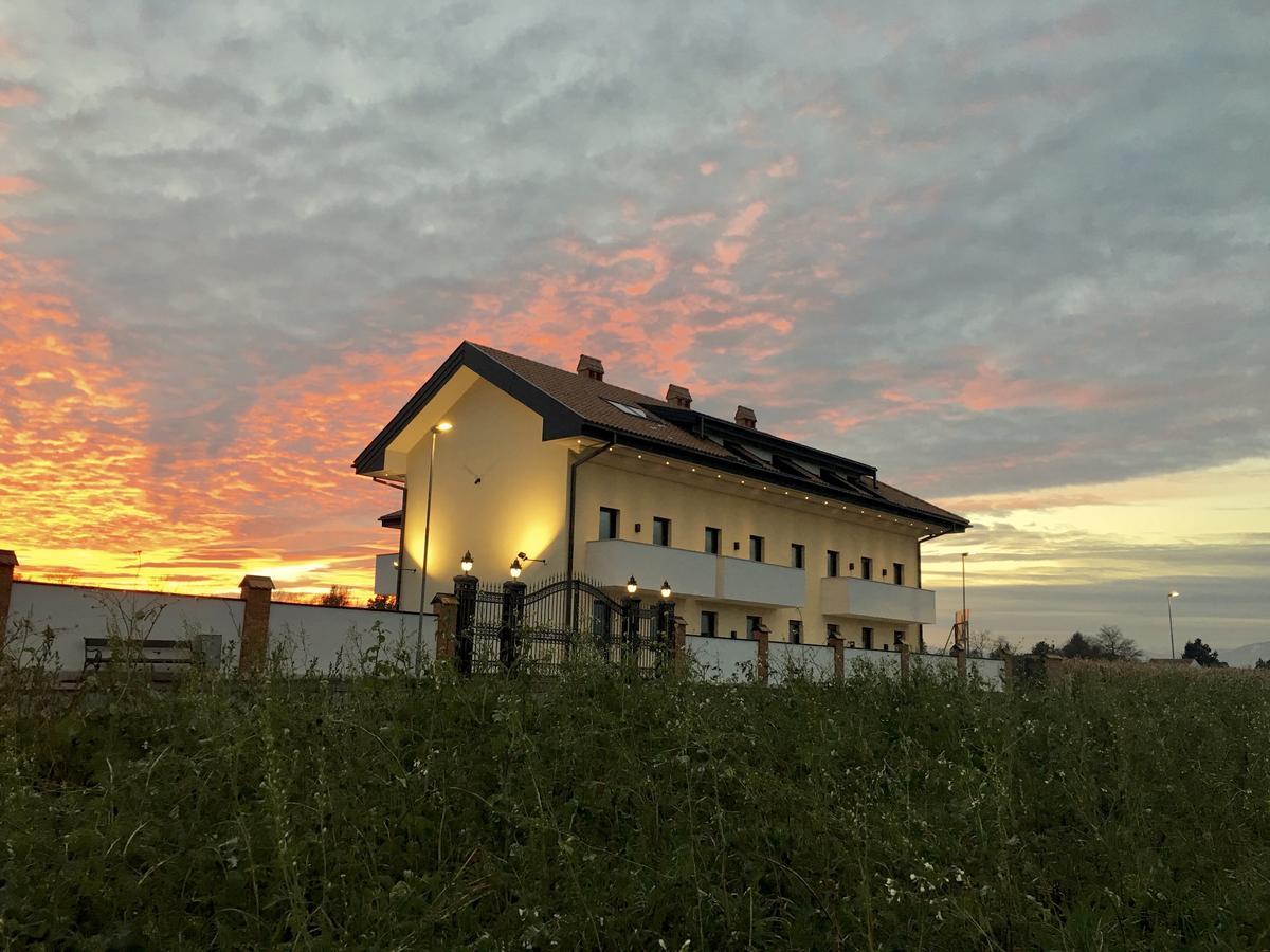 Mattone Aparthotel Lanzenkirchen エクステリア 写真